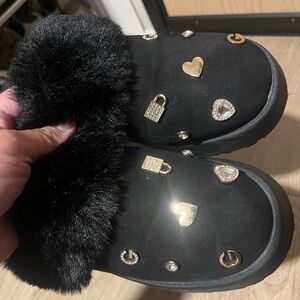 GBG Los Angeles Black Mules with Gold Accents